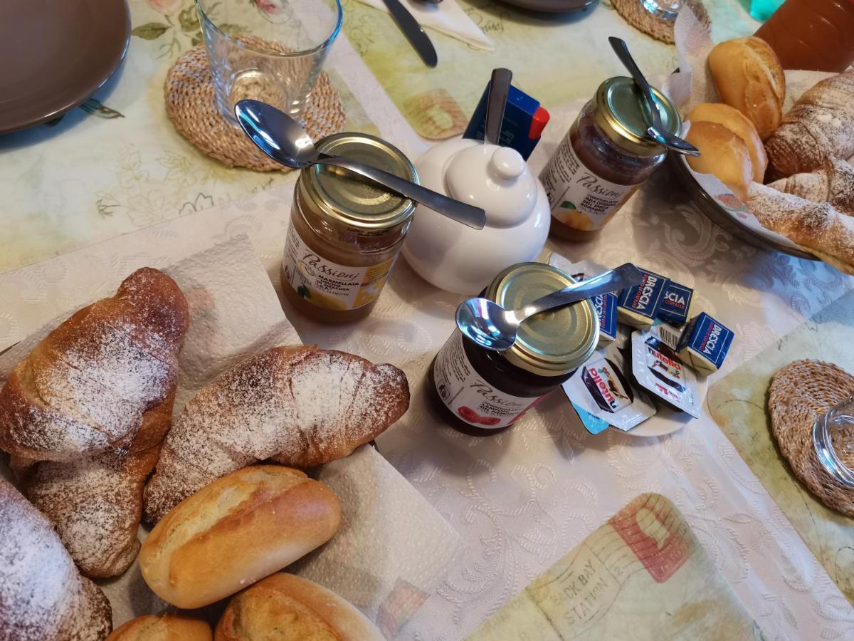 Il Colibri Bed&Breakfast Leno Bagian luar foto