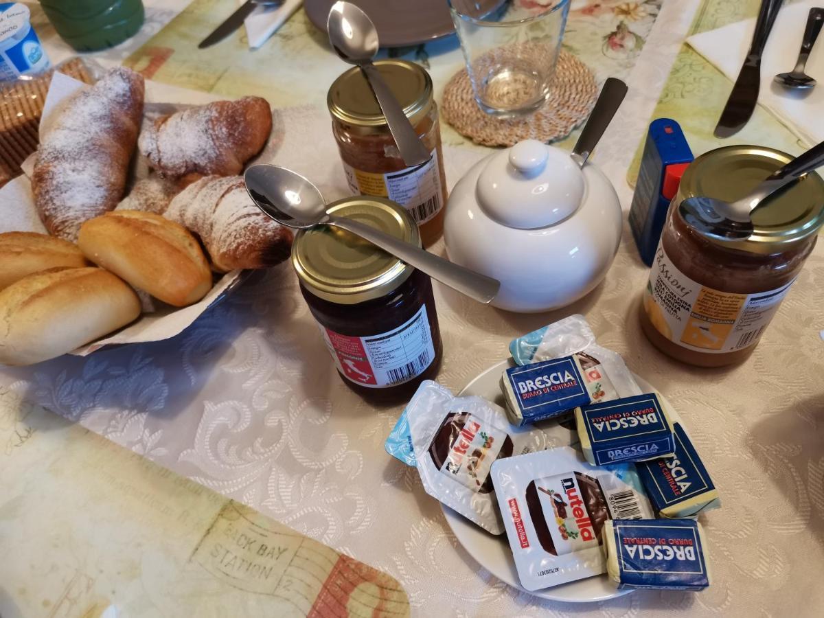 Il Colibri Bed&Breakfast Leno Bagian luar foto